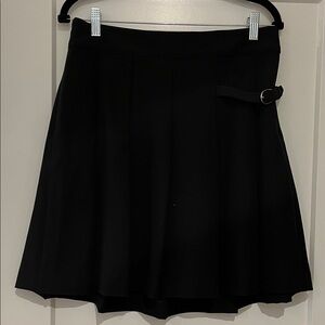 Express Pleated Buckle Skirt